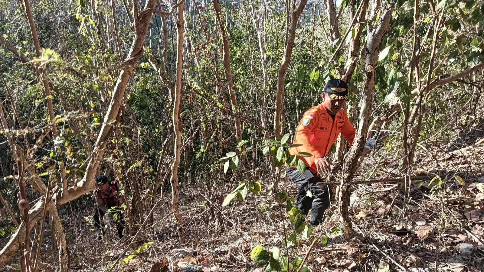 LANSIA HILANG DI NUSA PENIDA, TIM SAR GABUNGAN LAKUKAN PENCARIAN