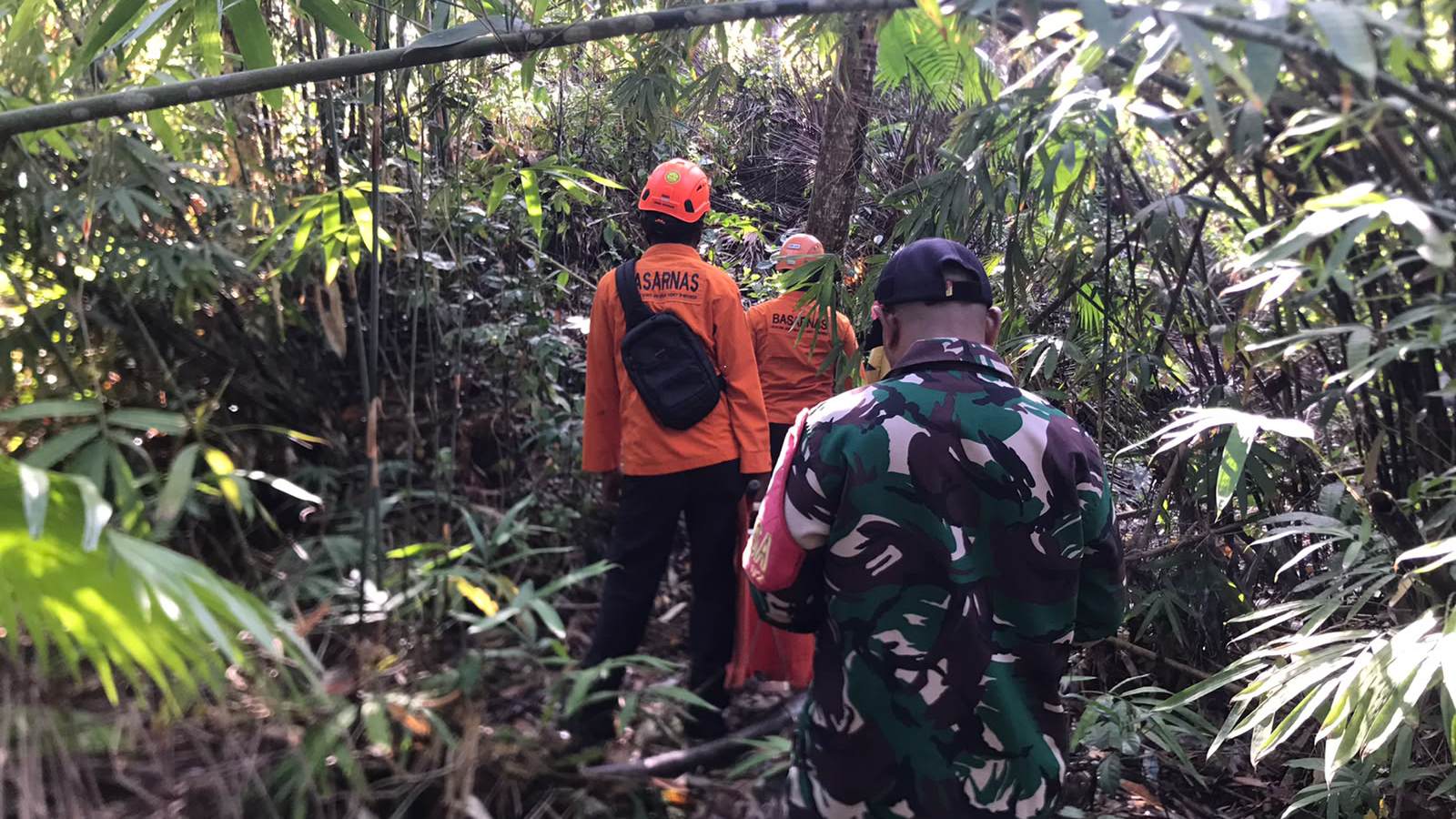 WARGA BELUM KEMBALI DARI LADANG, TIM SAR GABUNGAN TEMUKAN PRIA 83 TAHUN DALAM KONDISI LINGLUNG
